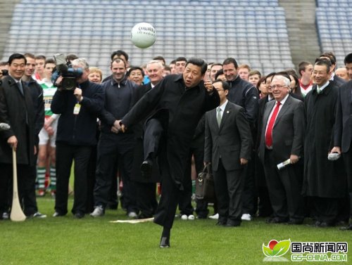 习近平盼中国夺世界杯冠军 国足回应：为了祖国